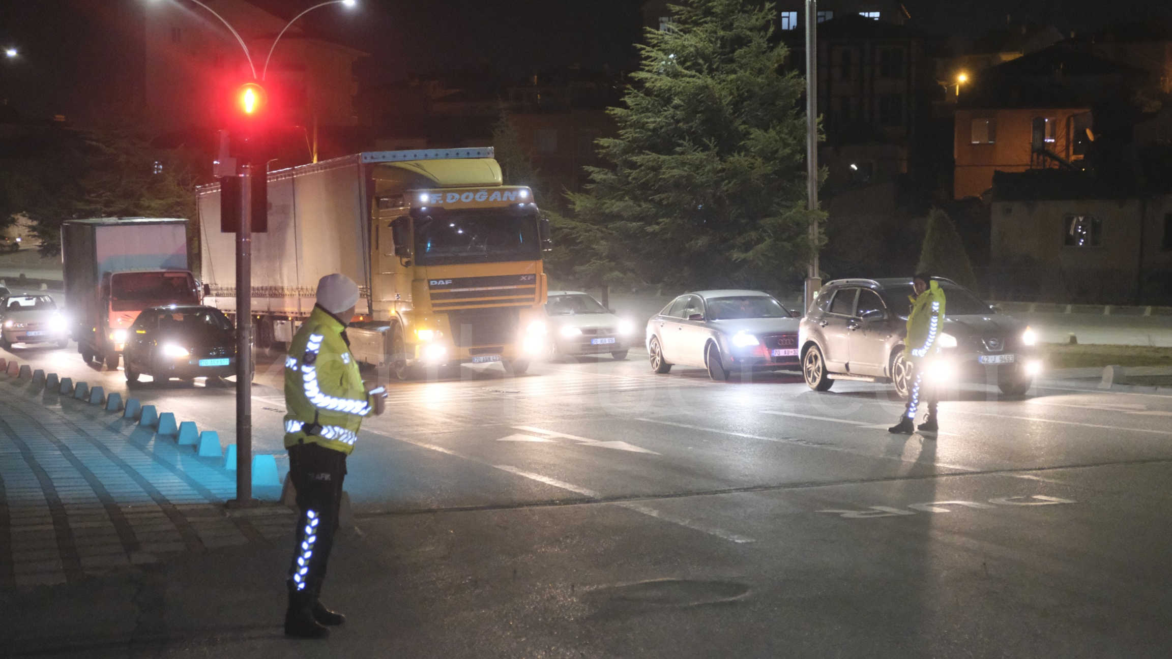 Karamanda Hafif Ticari Arac Ile Scooter Carpisti 1 Agir Yarali2