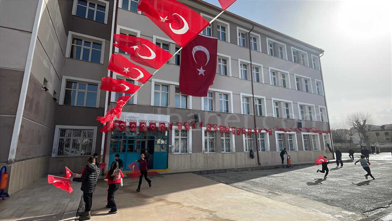 Karamanda Ikinci Donem Bayrak Sevgisi Dersiyle Basladi2