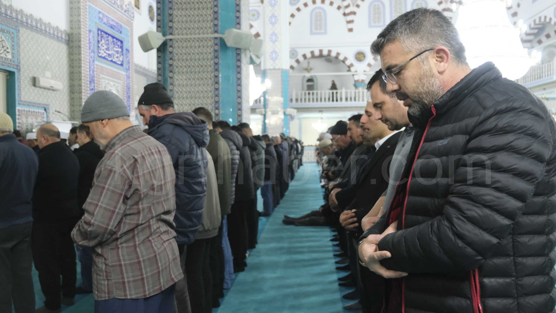 Karaman’da Ilk Teravih Namazında Camiler Doldu Taştı2