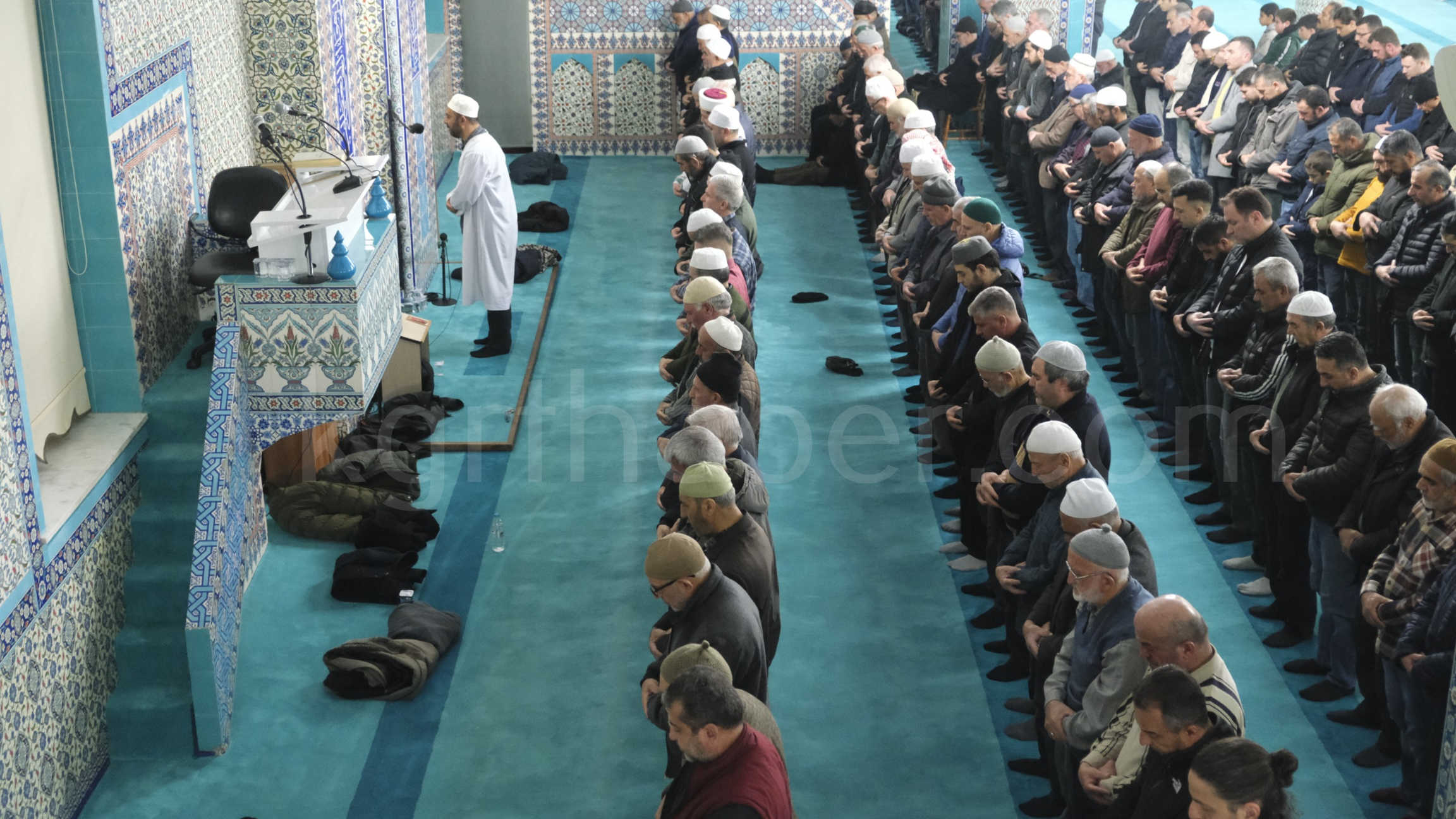 Karaman’da Ilk Teravih Namazında Camiler Doldu Taştı4