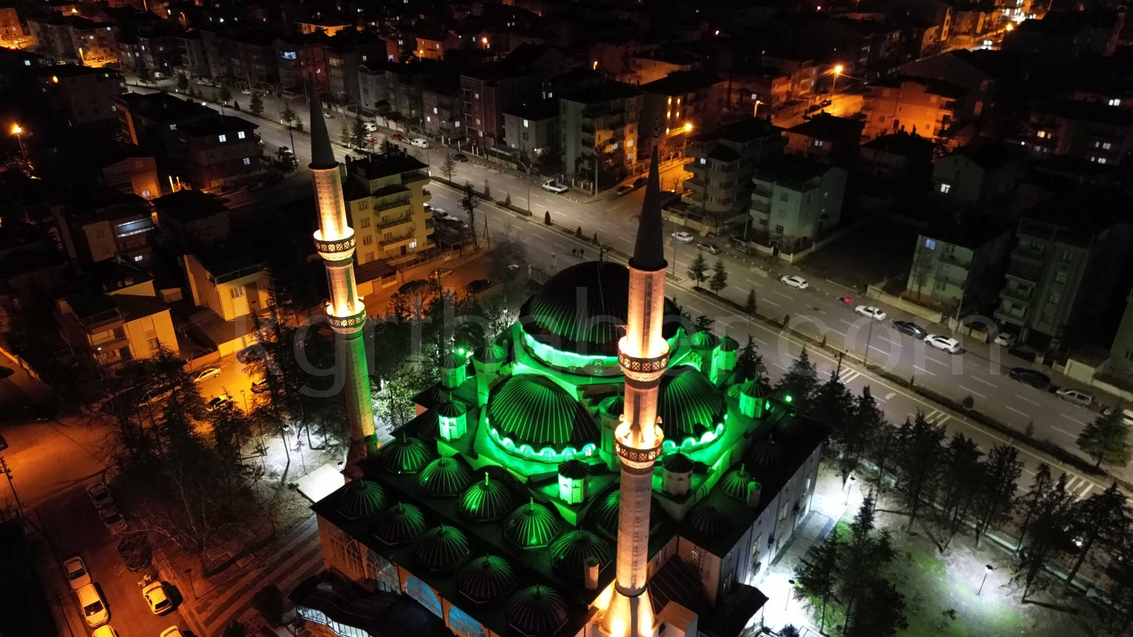 Karaman’da Ilk Teravih Namazında Camiler Doldu Taştı6