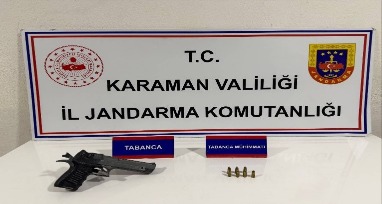 Karamanda Jandarma Uyusturucu Ve Kazi Malzemeleri Yakaladi (4)