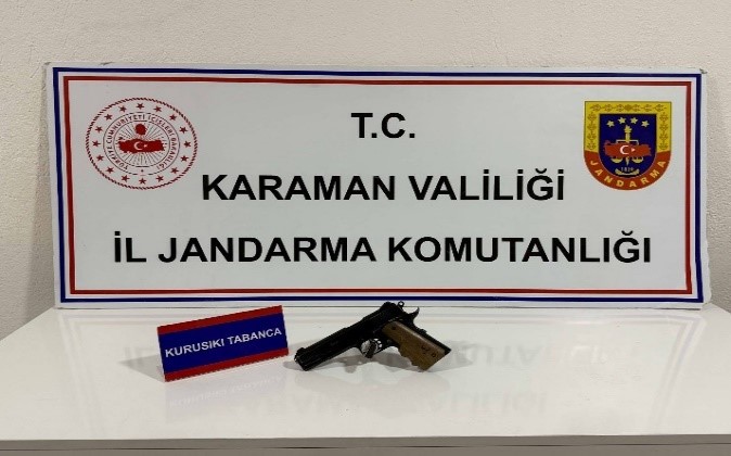 Karamanda Jandarma Uyusturucu Ve Kazi Malzemeleri Yakaladi (7)