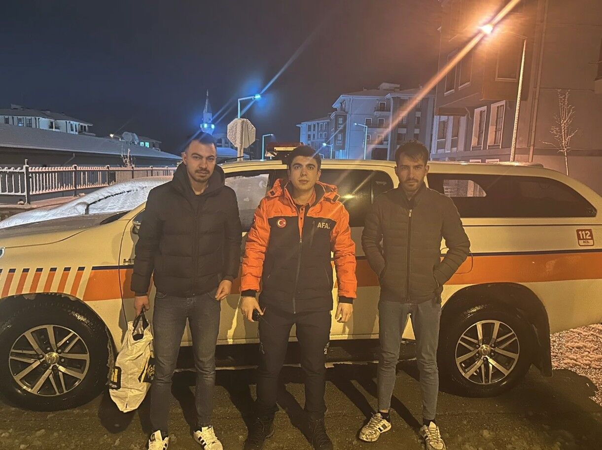 Karamanda Karda Mahsur Kalan Aileyi Afad Kurtardi (2)