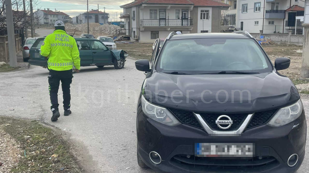 Karamanda Otomobil Ile Cip Carpisti 1 Yarali1