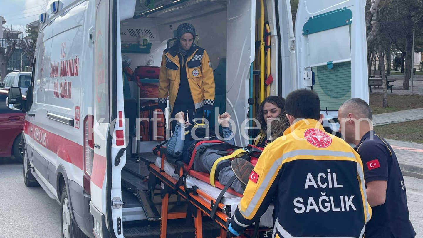 Karamanda Otomobille Carpisan Motosikletli Genc Yaralandi5