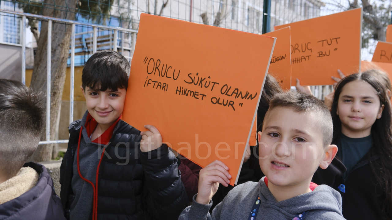 Karamanda Ramazan Coskusu Sokaklara Tasti6