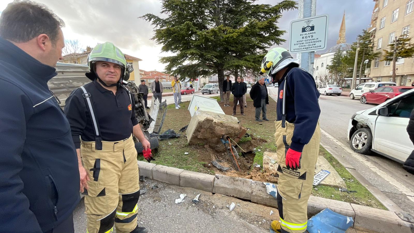 Karamanda Son Dakika Otomobil Takla Atti (1)-1