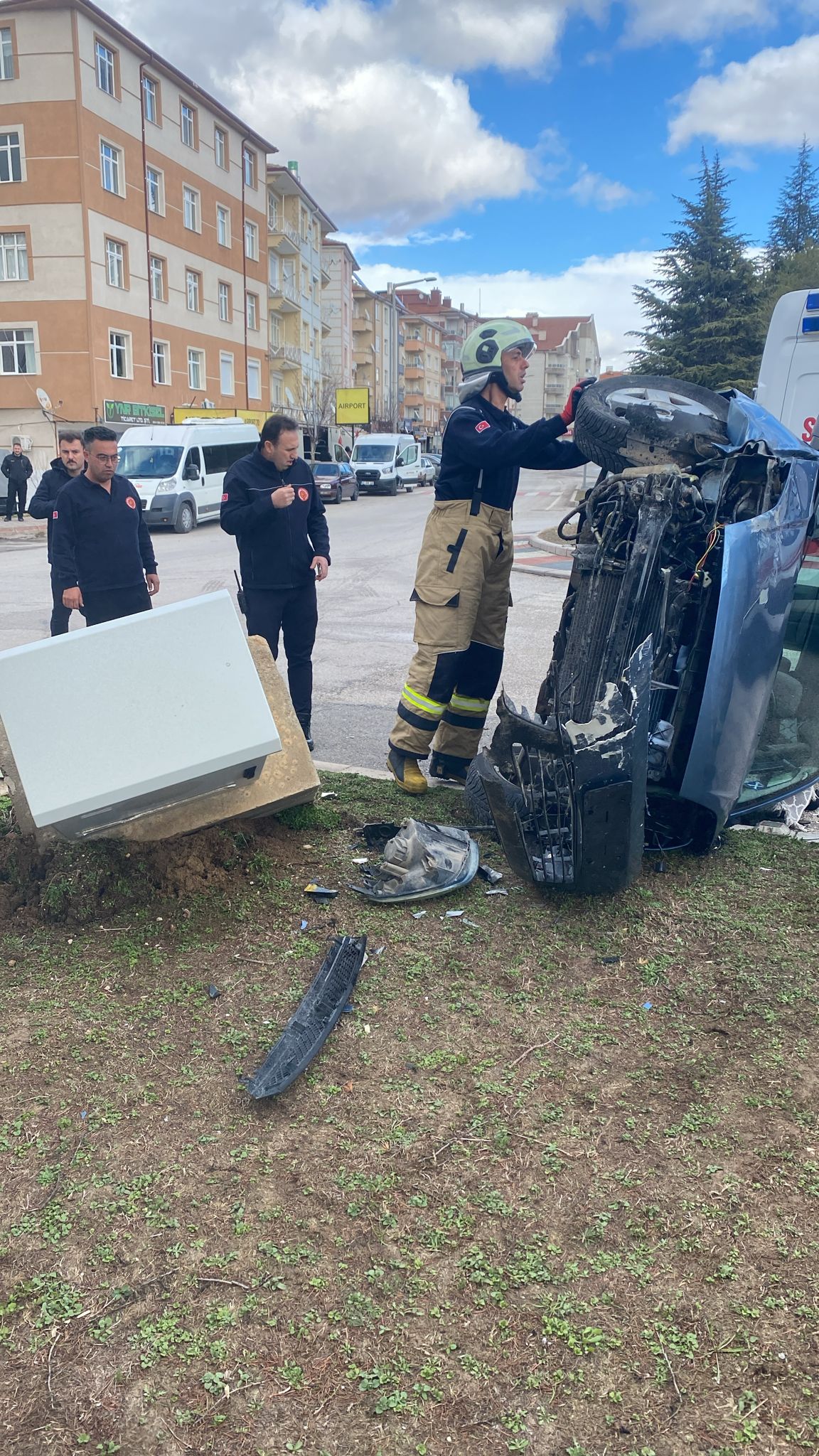 Karamanda Son Dakika Otomobil Takla Atti (6)