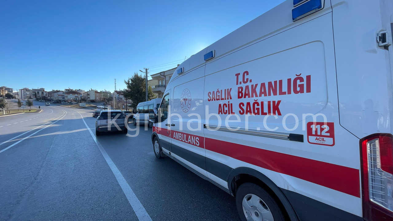 Karamanda Suv Aracin Yayaya Carptigi Kaza Ani Kamerada 1 Yarali1