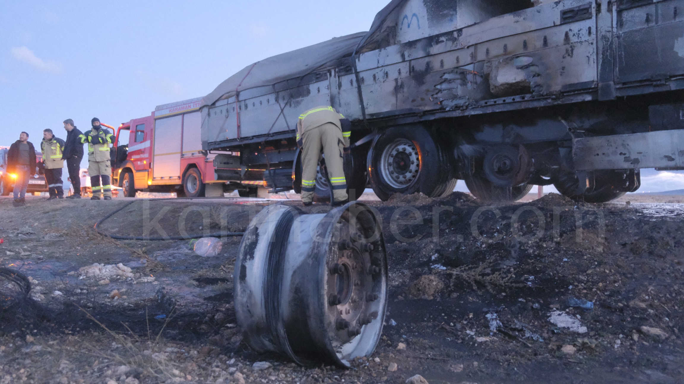 Karamanda Yanan Tiri Koyluler Su Bidonlariyla Sondurdu9