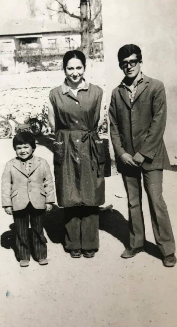 Karamanin Jale Ogretmeni Ve Devramberli Oyku (1)