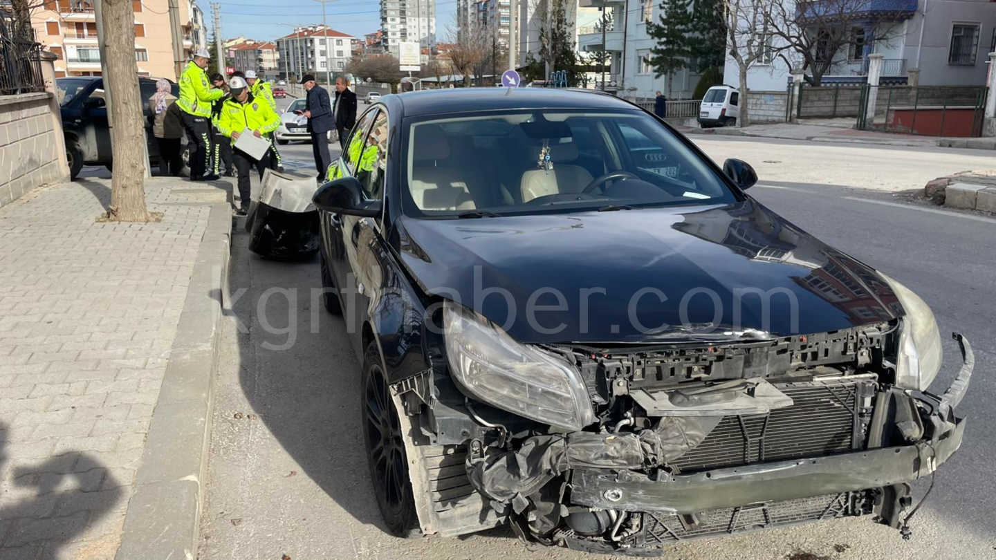 Kazaya Karisan Gurbetci Vatandas Baska Arac Kazaya Sebep Oldu Gitti3