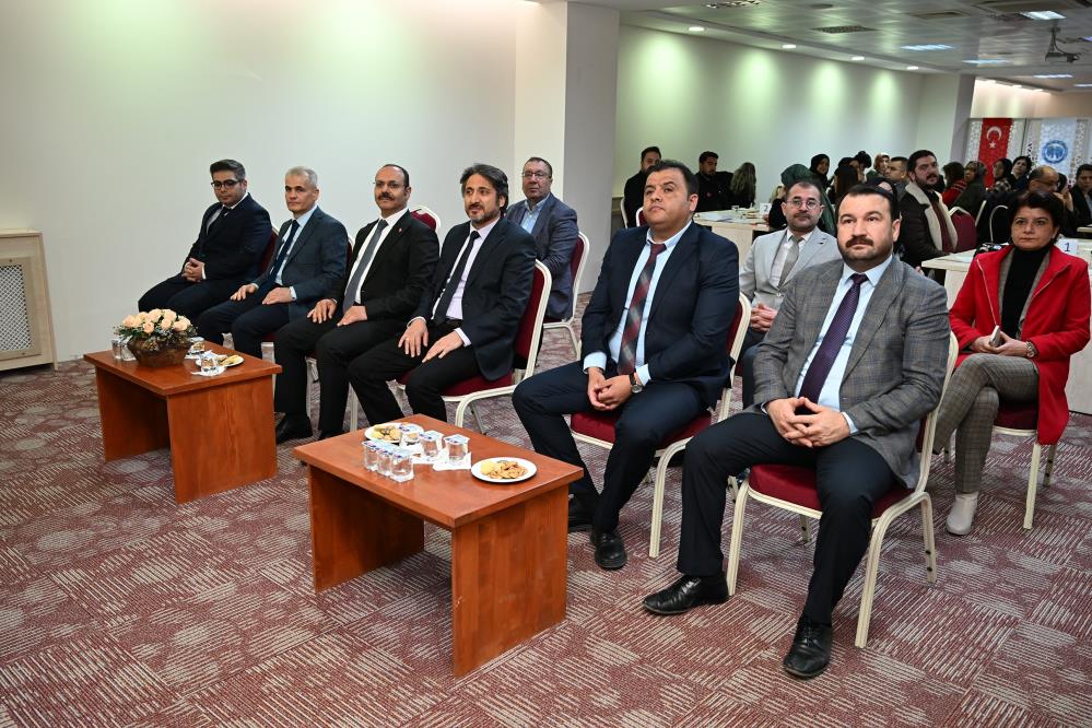 Kmude Kadina Yonelik Siddetle Mucadele Ele Alindi (3)