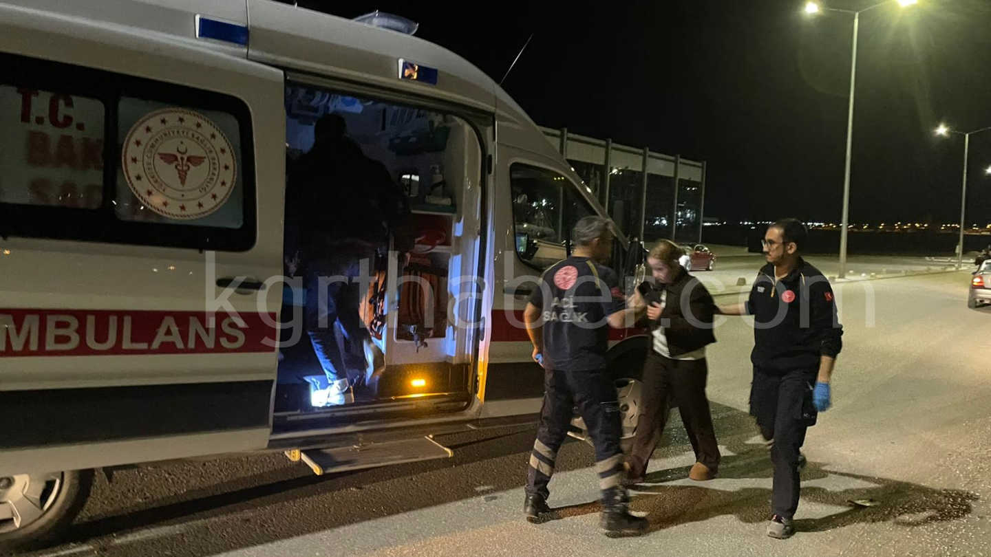 Kontrolden Cikan Otomobil Yan Yatti 2 Yarali6