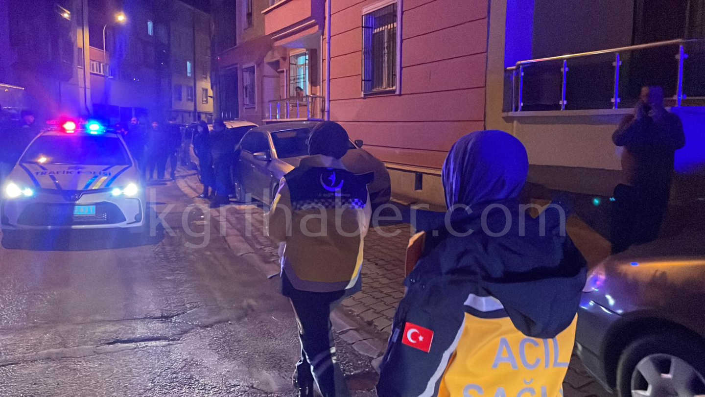 Mahalleyi Ayaga Kaldiran Kazada 3 Kisi Yaralandi O Anlar Kamerada5