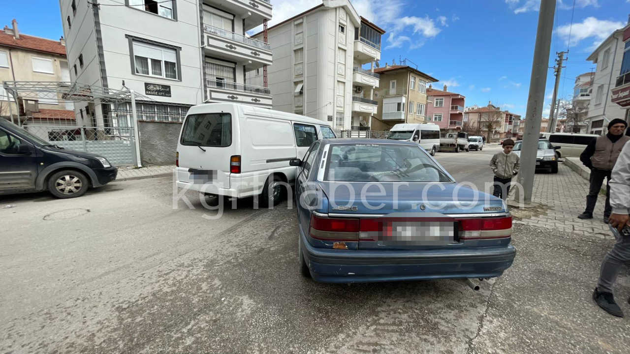 Polisi Gorunce Kacan 14 Yasindaki Cocuk Surucu Kaza Yapti1