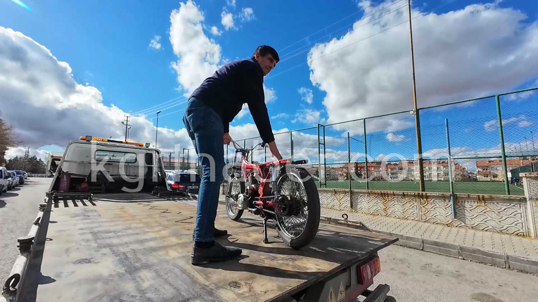 Polisin Dur Ihtarina Uymayan Motosiklet Polise Carpti 1 Yarali2