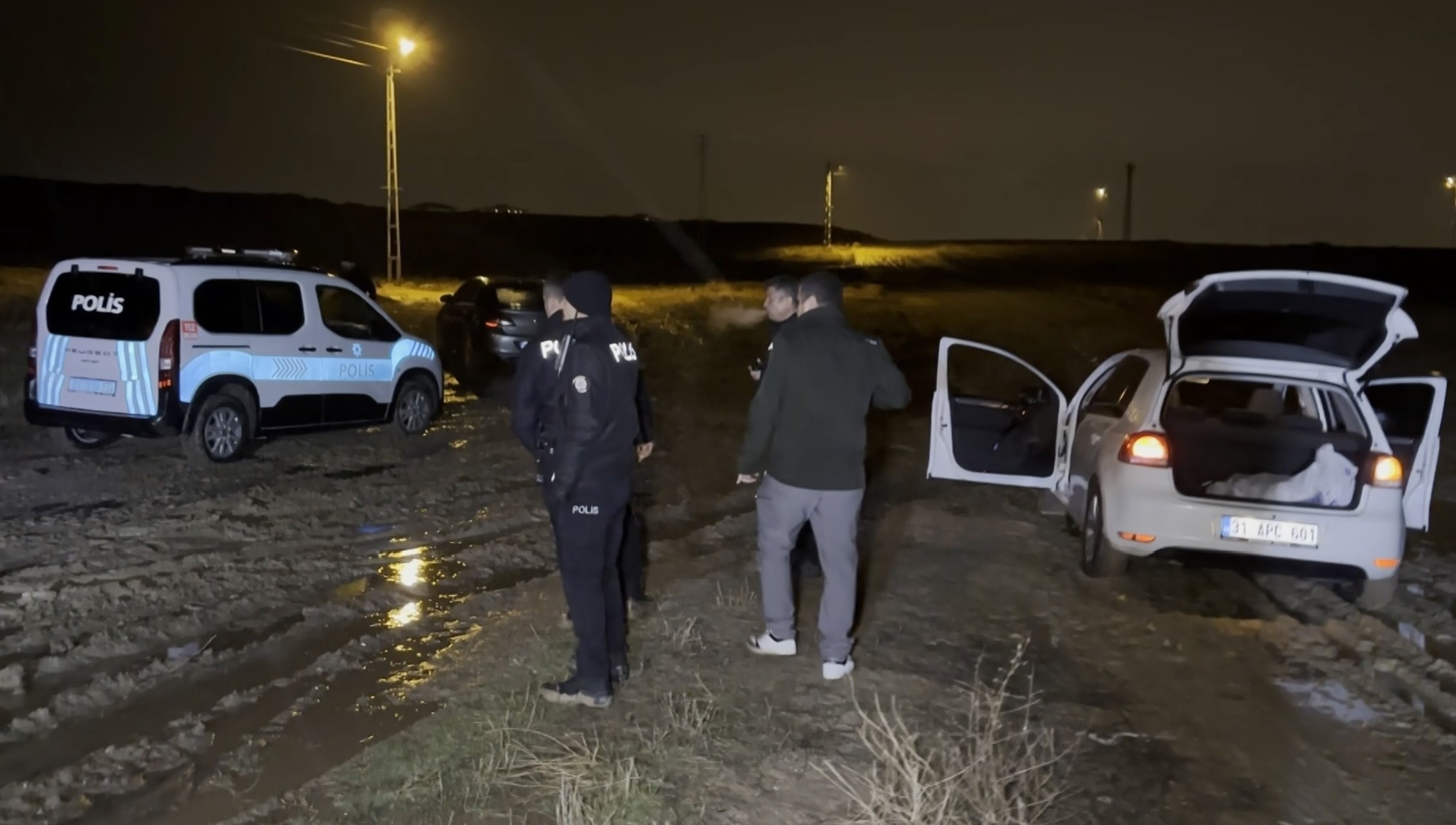 Trafikte Onune Gecti Diye 2 Kisiyi Oldurdu (4)