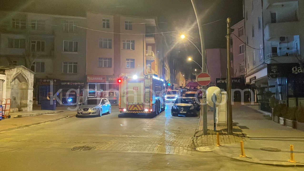 Apartmandan Yukselen Dumanlar Korkuttu Ekipler Seferber Oldu2