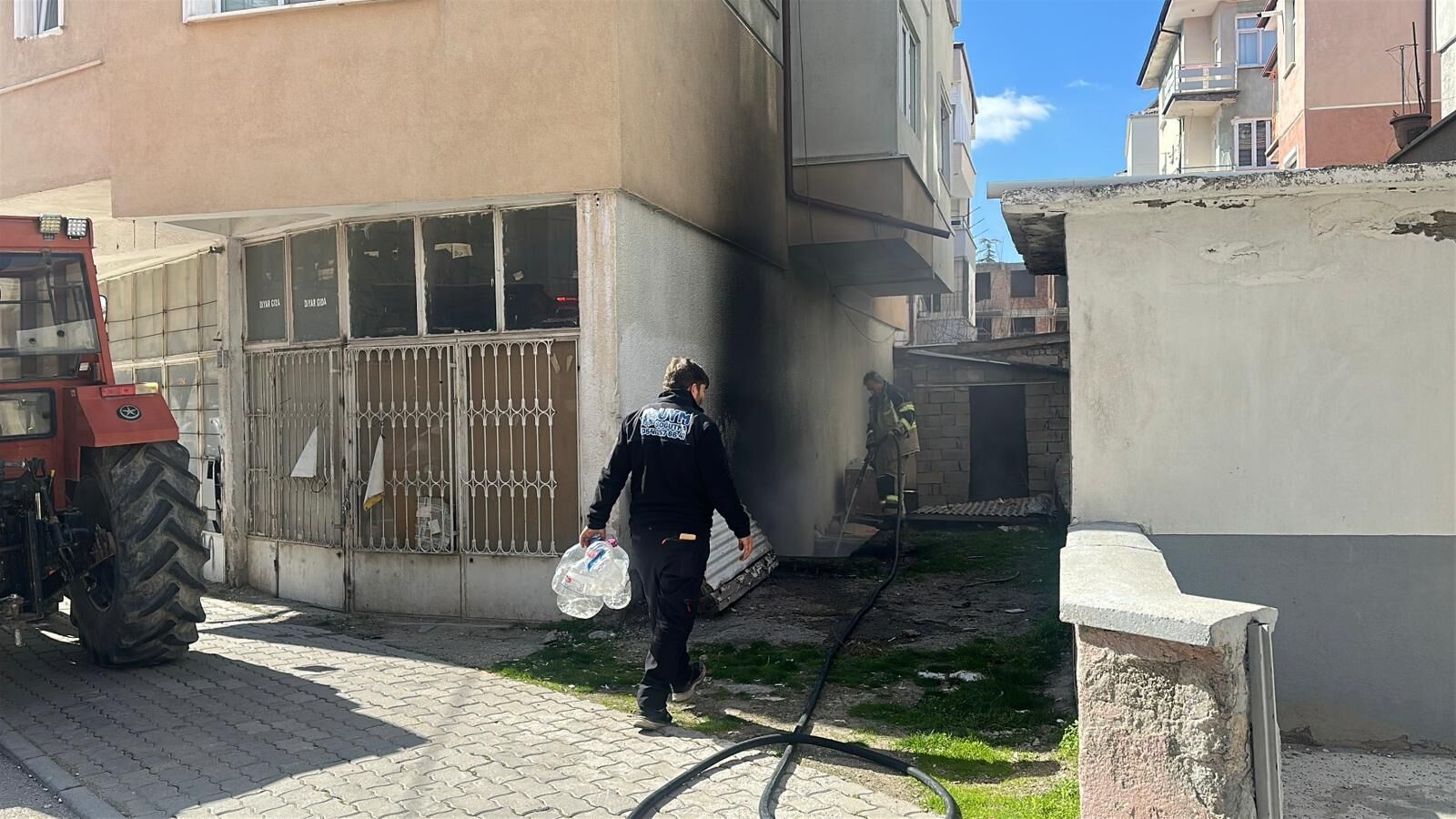 Bodrum Katinda Cikan Yangin Itfaiyeyi Harekete Gecirdi (2)