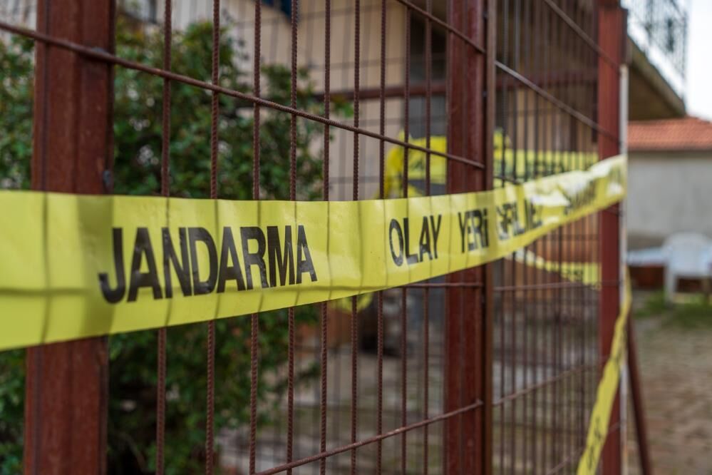 Bosanma Asamasindaki Es 4 Kisiyi Katletti1