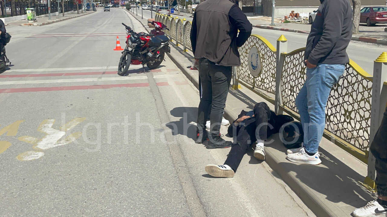 Cipe Arkadan Carpan Motosikletli Genc Yaralandi6