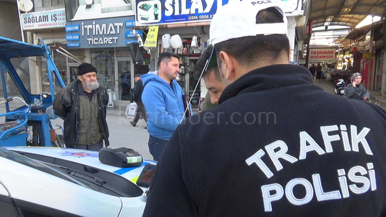 Ehliyeti Geri Alinan Surucu Kaza Yapti 200 Bin Lira Para Cezasi6