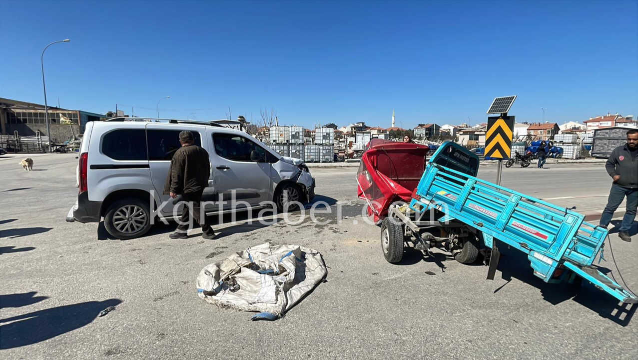 Karamanda 1 Kisinin Agir Yaralandigi Kaza Kamerada4