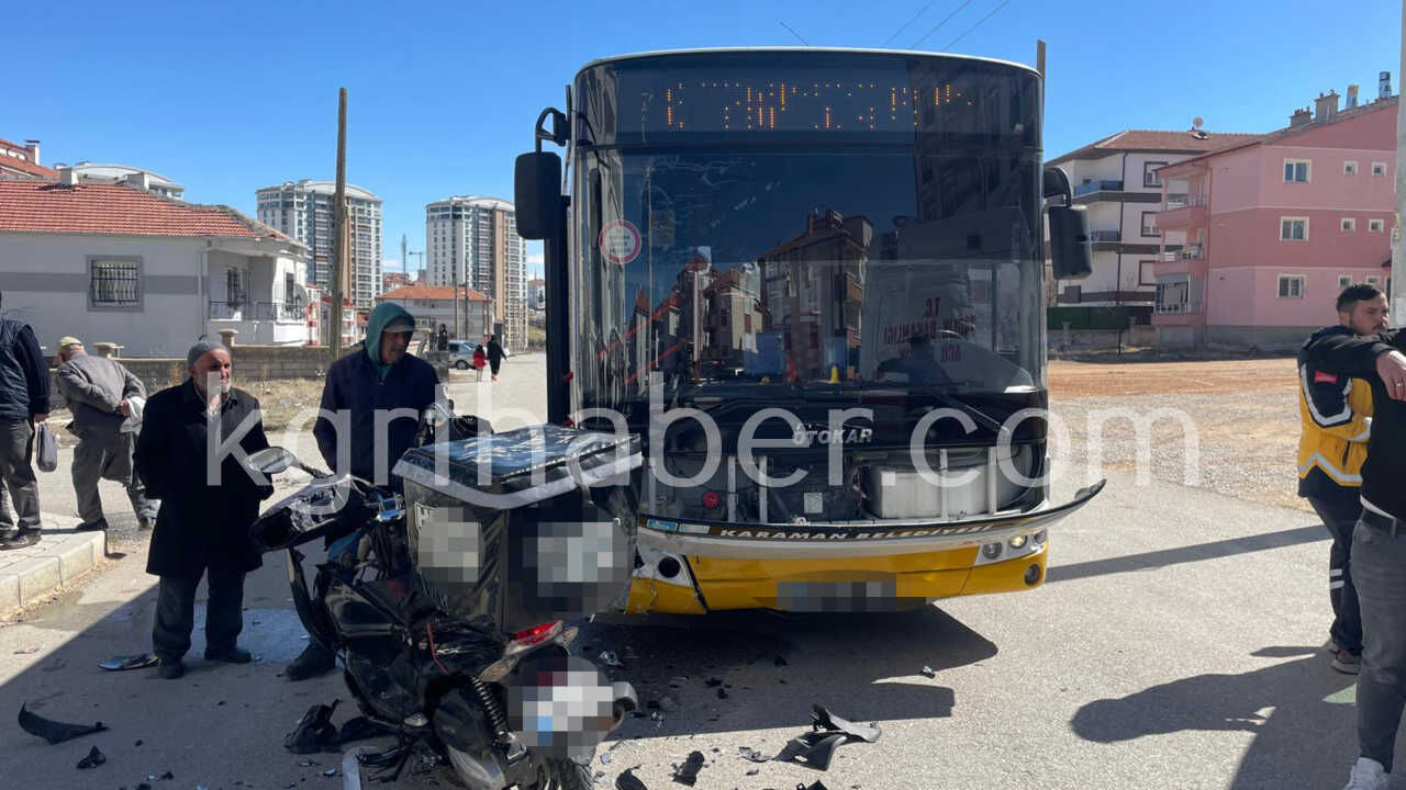 Karamanda Belediye Otobusuyle Motokurye Kafa Kafaya Carpisti 1 Yarali2