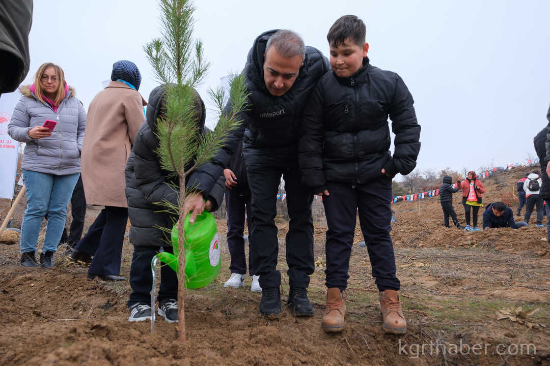 Karamanda Binlerce Fidan Toprakla Bulustu17