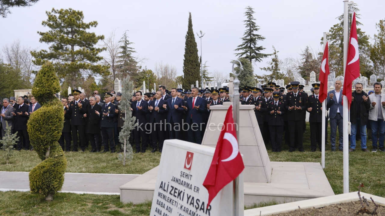 Karamanda Canakkale Zaferinin 111Inci Yil Donumunde Sehitler Anildi4