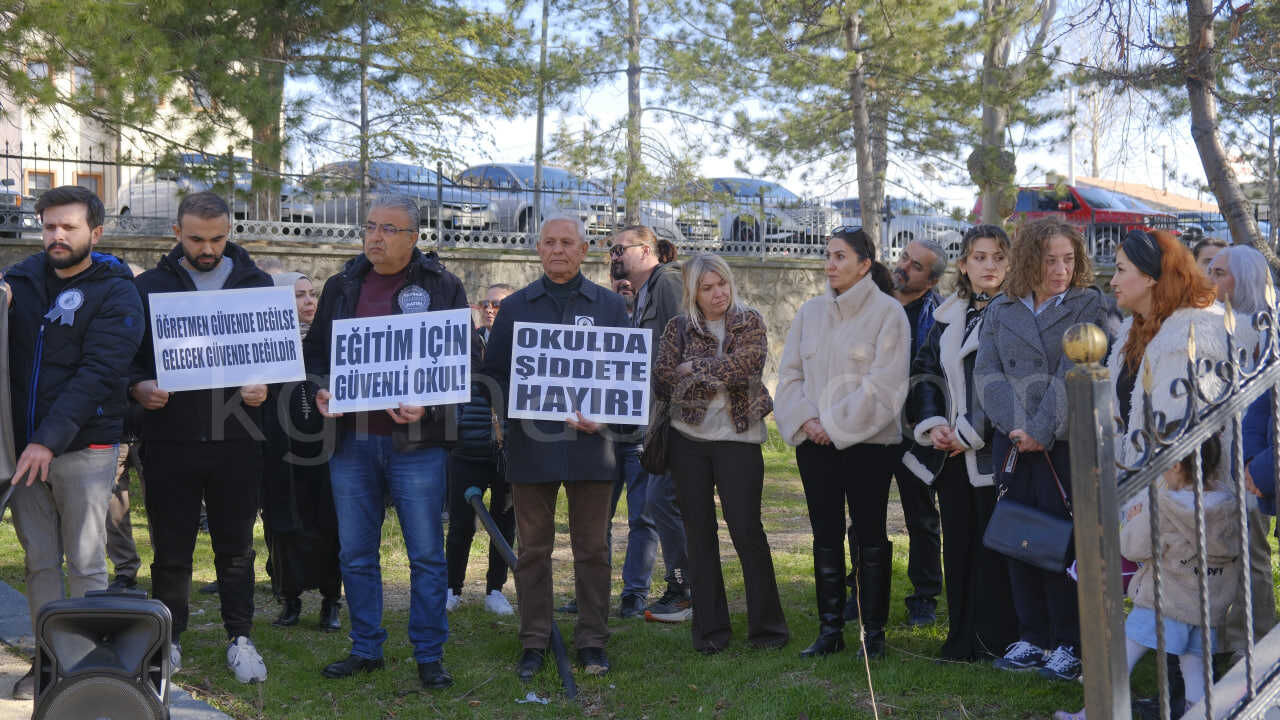 Karamanda Egitim Sendikalarindan Ortak Tepki Okulda Siddete Hayir2