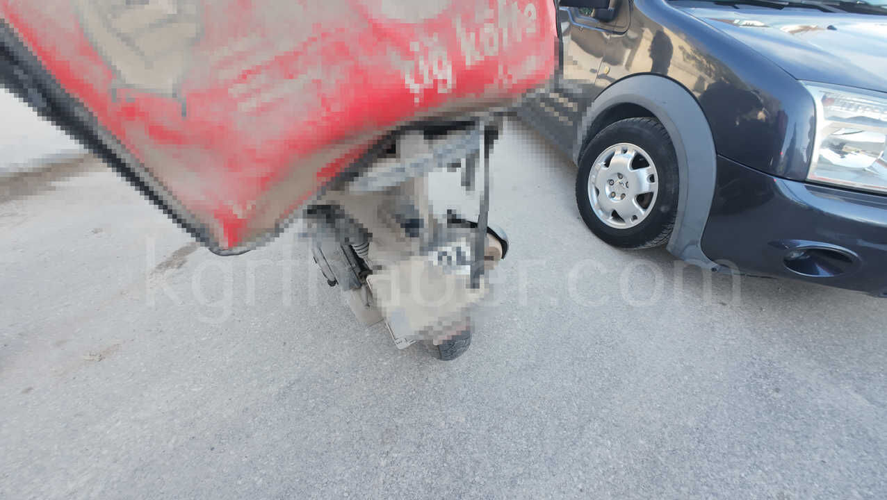 Karamanda Hafif Ticari Arac Ile Motokurye Carpisti0