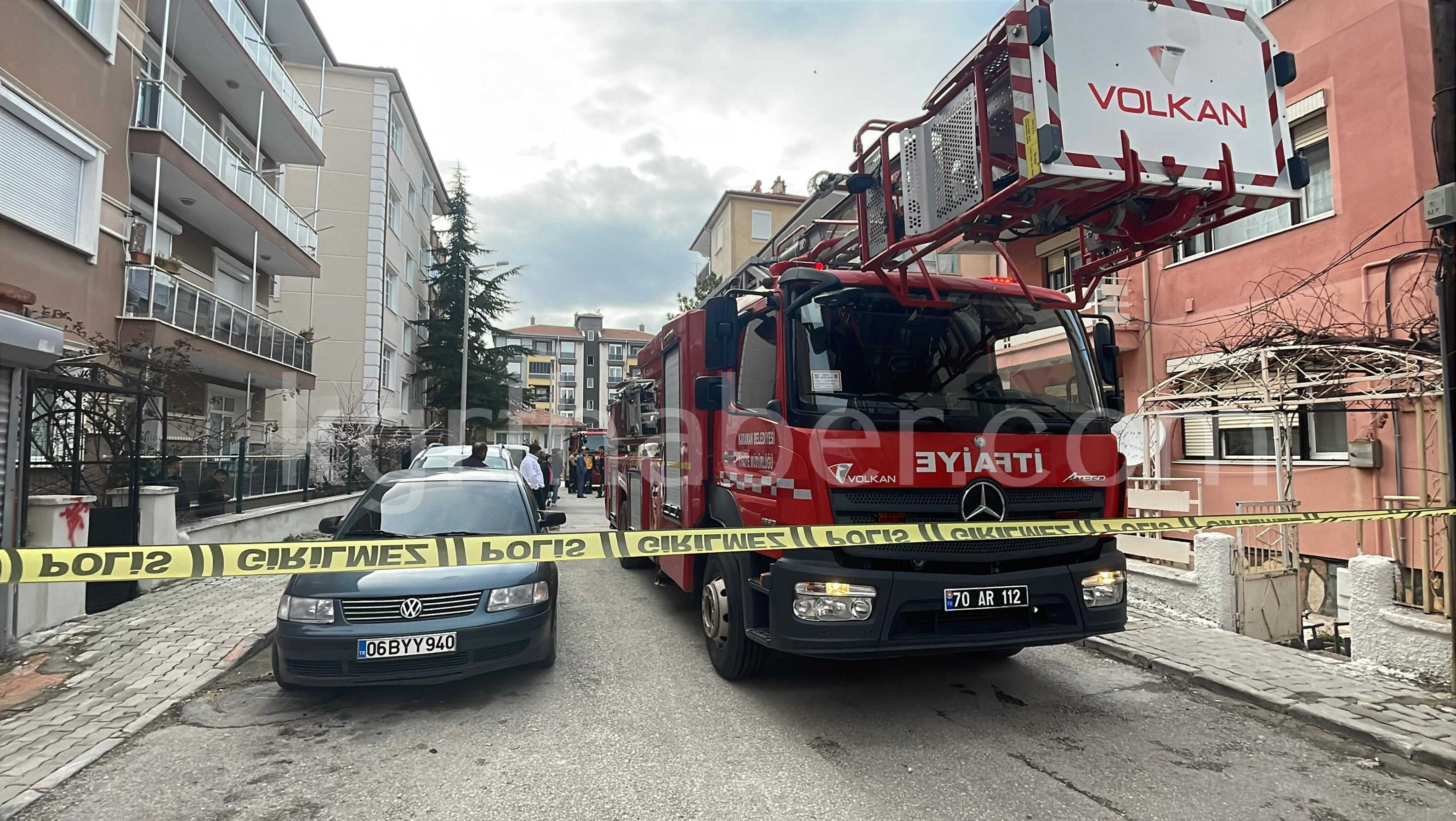 Karamanda Hareketli Dakikalar Kendini Yakmaya Calisan Sahis Ekipleri Alarma Gecirdi5