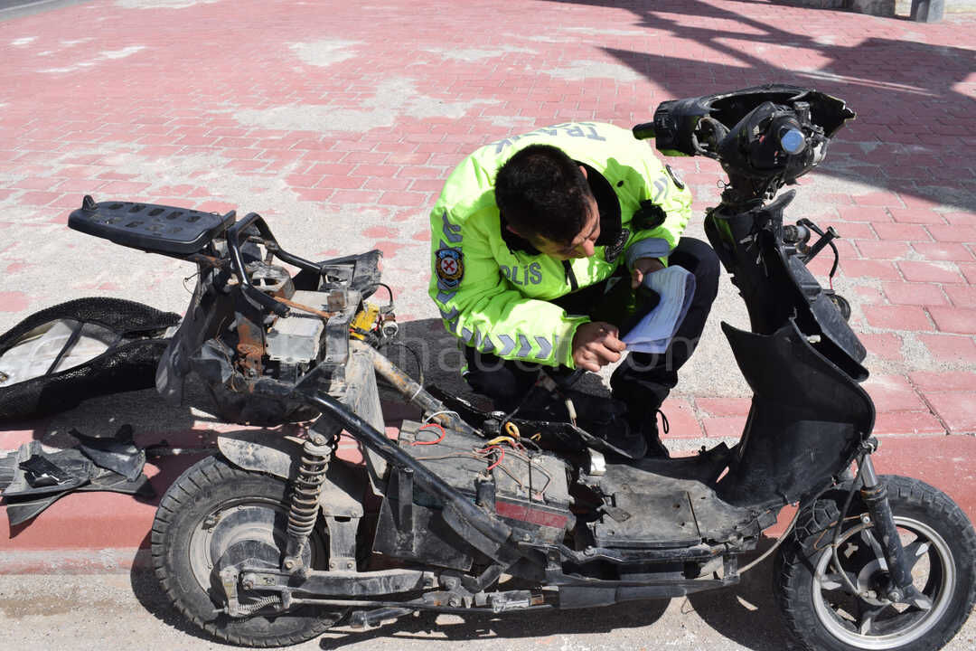 Karamanda Kaza Yapan Taraflara Ceza Yagdi Motosiklete 126 Bin Otomobile 5 Bin Lira Ceza6