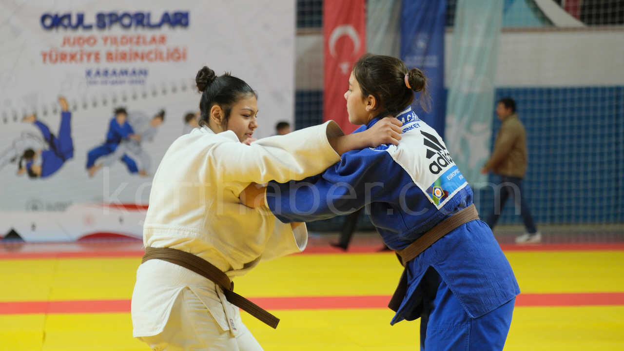 Karamanda Okul Sporlari Yildizlar Judo Turkiye Birinciligi Heyecani Basladi0