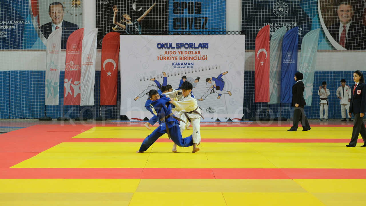 Karamanda Okul Sporlari Yildizlar Judo Turkiye Birinciligi Heyecani Basladi10