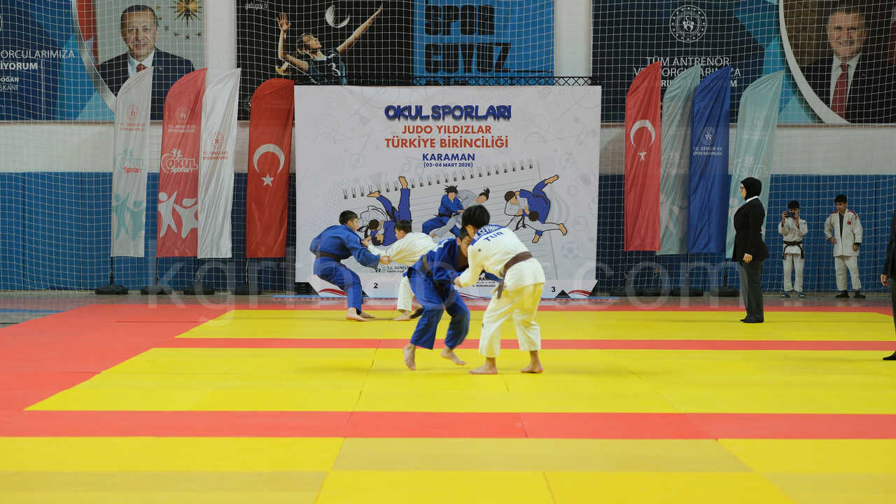 Karamanda Okul Sporlari Yildizlar Judo Turkiye Birinciligi Heyecani Basladi9