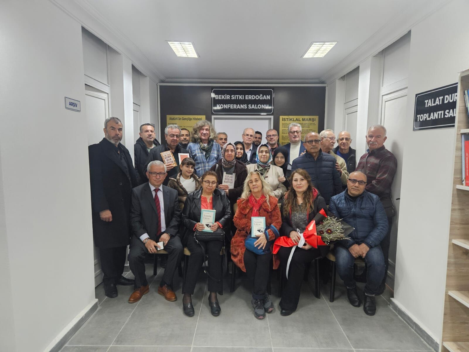 Karamanda Sanat Dolu Gece Durmus Ali Gultekin Sevenleriyle Bulustu (1)