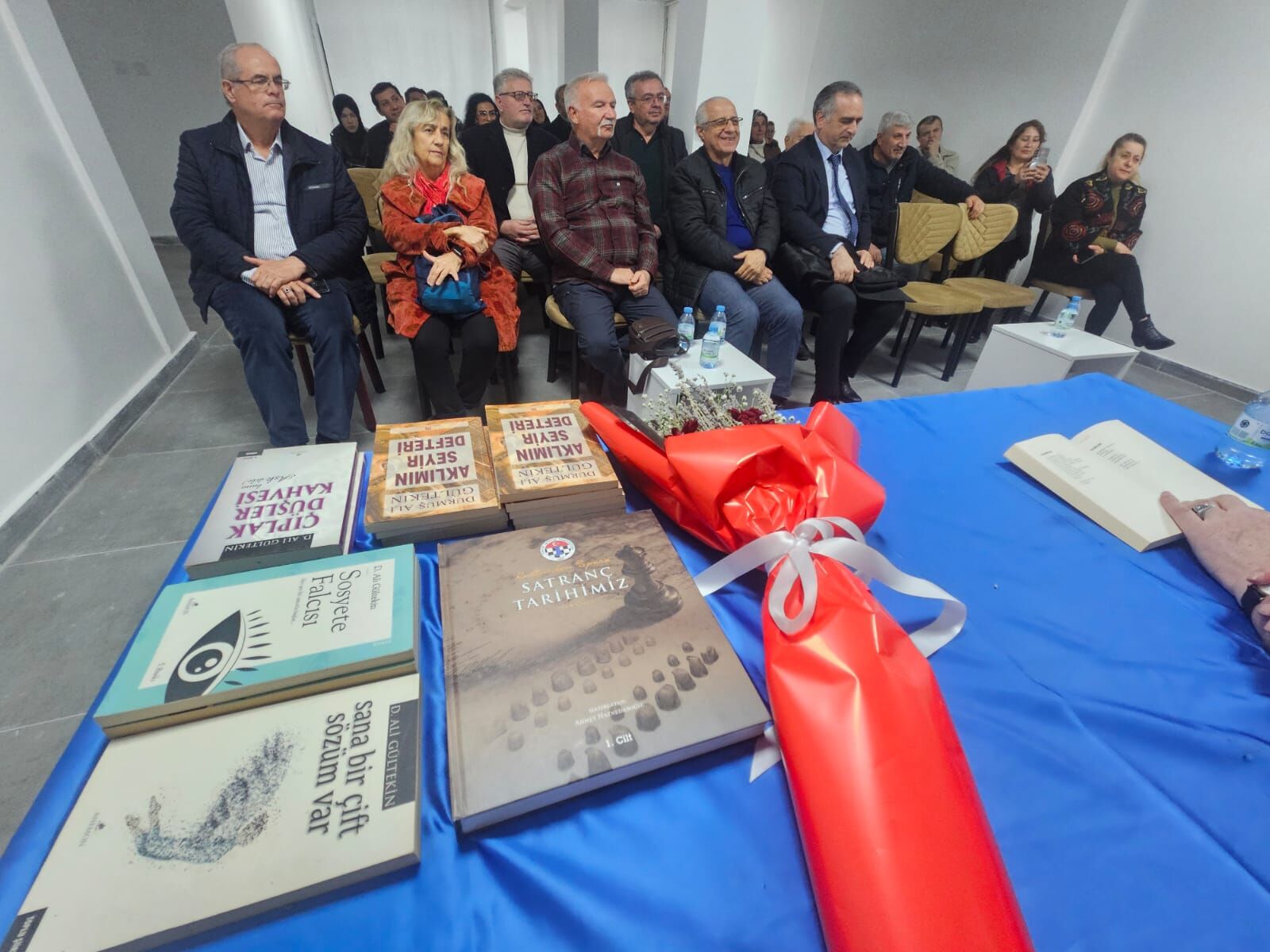 Karamanda Sanat Dolu Gece Durmus Ali Gultekin Sevenleriyle Bulustu (3)