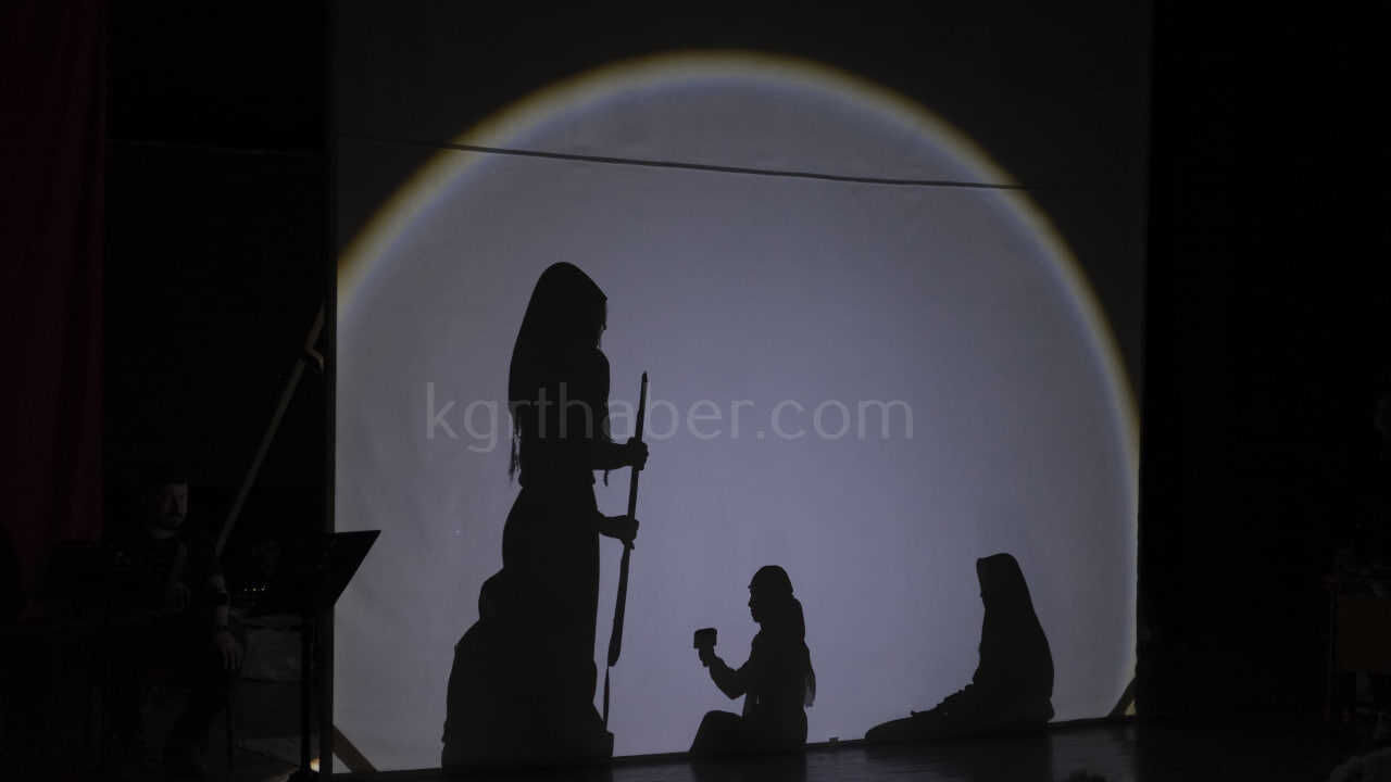 Karamandaki Canakkale Etkinligi Ayakta Alkislandi7