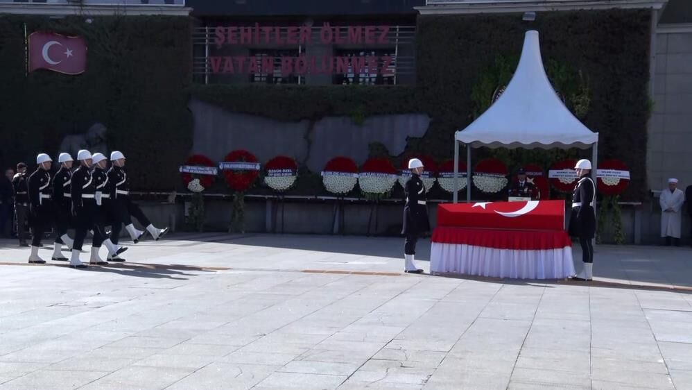 Kazada Sehit Olan Karamanli Polis Icin Son Gorev1