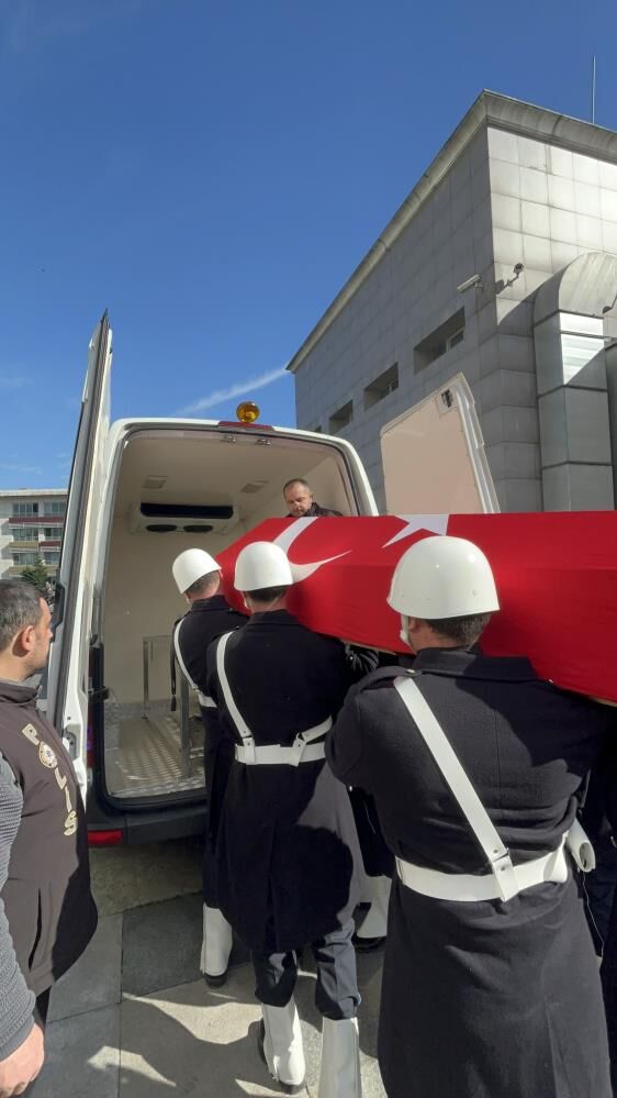 Kazada Sehit Olan Karamanli Polis Icin Son Gorev3