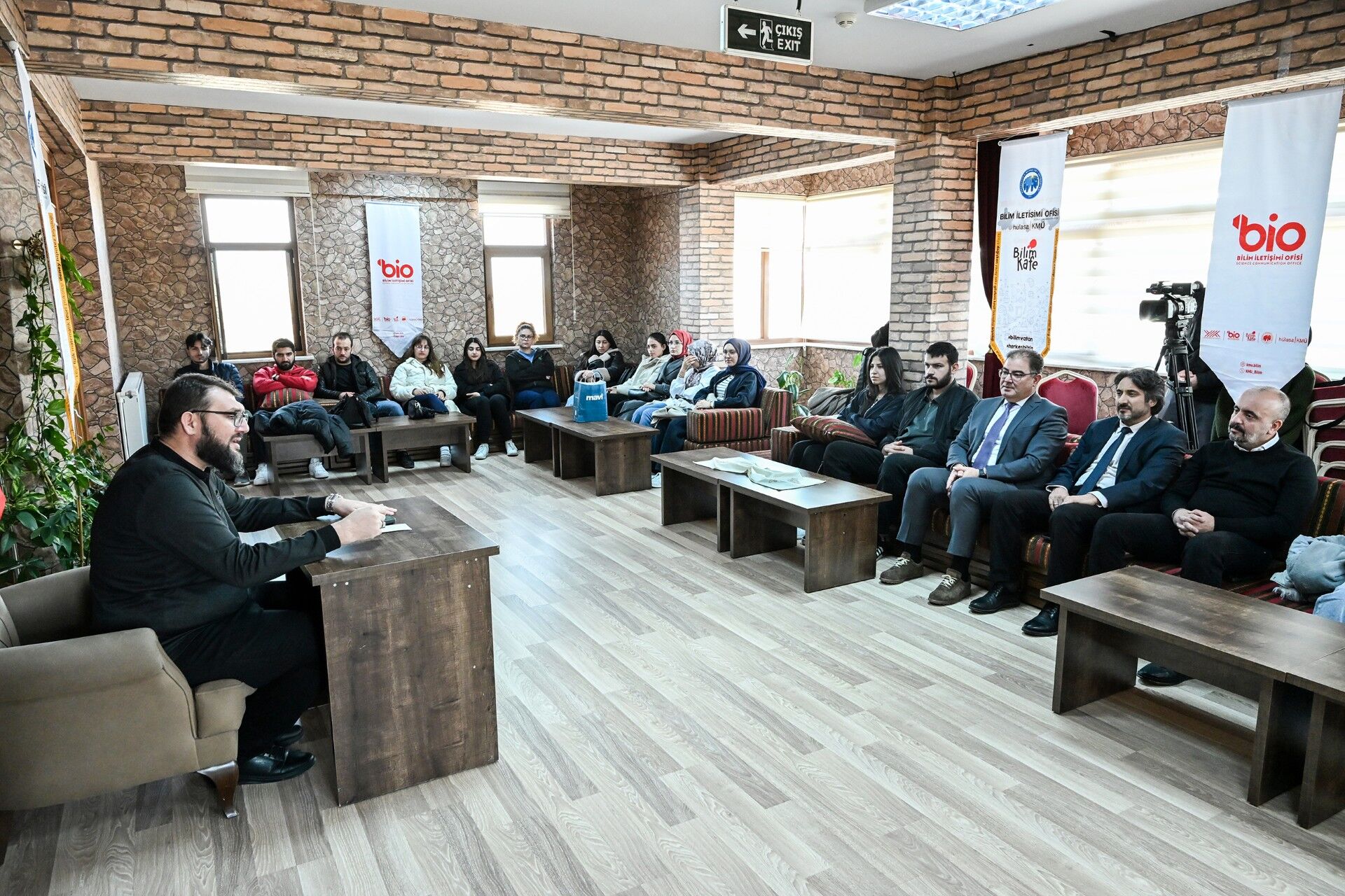 Kmude Bilim Kafe Etkinligi Yapildi2