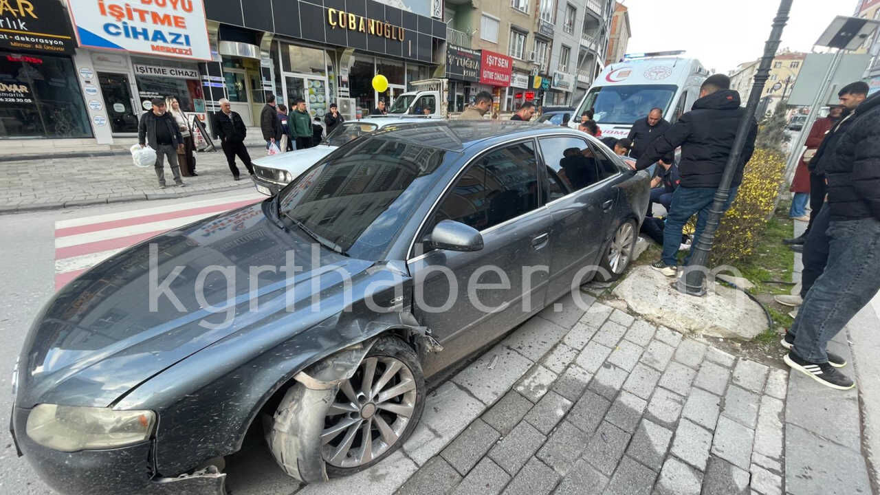 Kontrolden Cikan Otomobil Dubalara Carpti 1 Yarali1