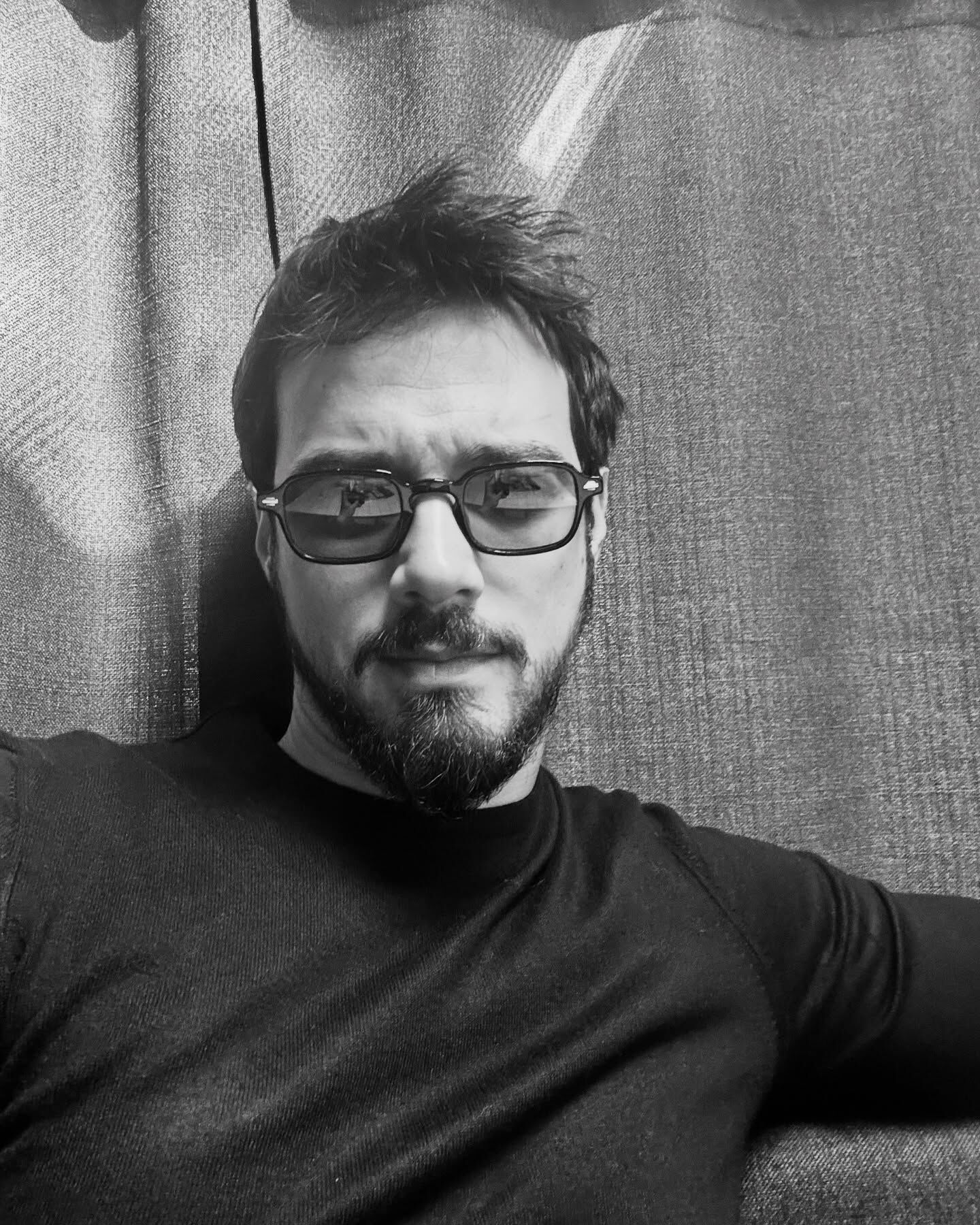 Mert Yazicioglunun Yeni Aski Zeynep Artukmac Bakin Kim Cikti (2)