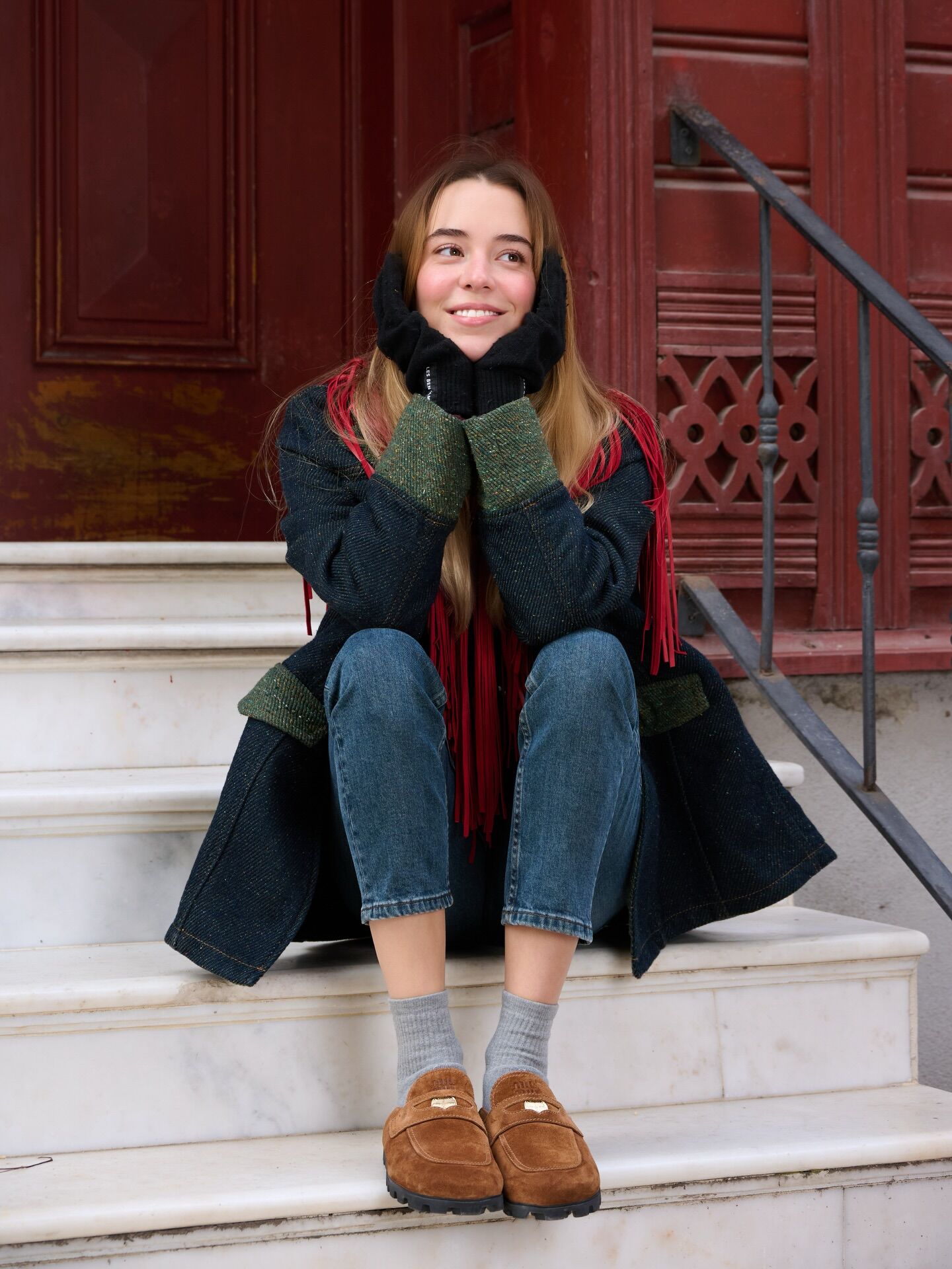 Mert Yazicioglunun Yeni Aski Zeynep Artukmac Bakin Kim Cikti (4)