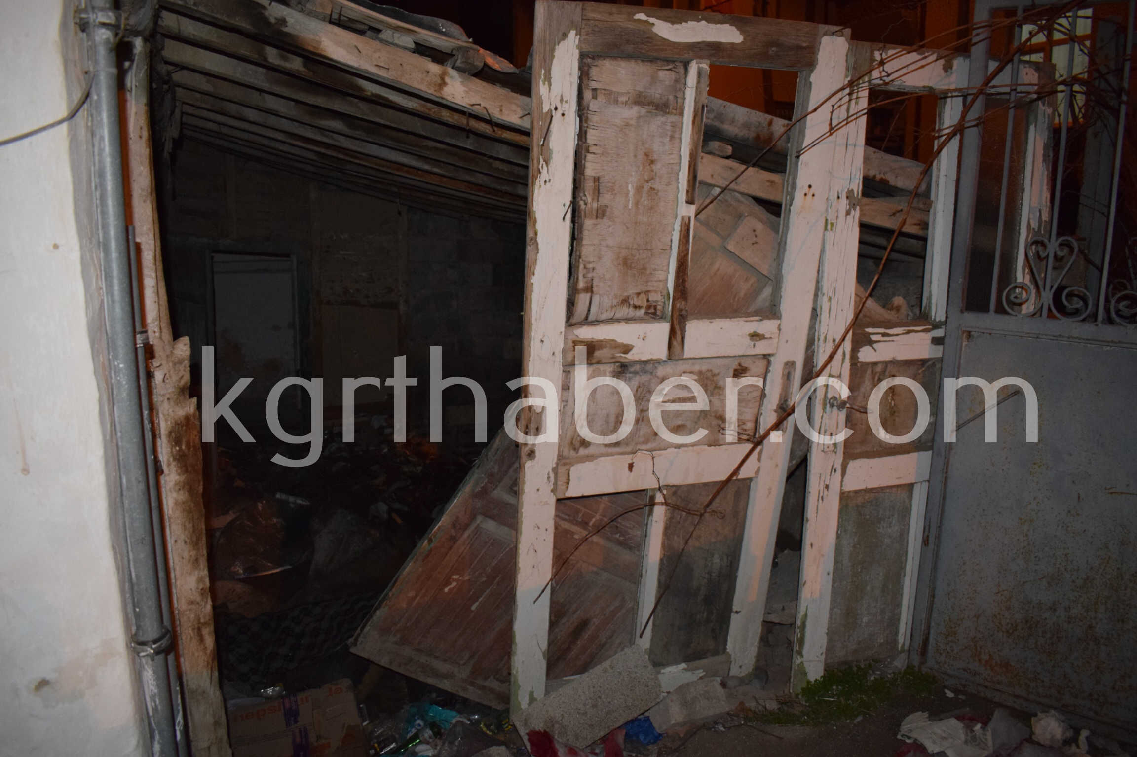 Mustakil Evin Bodrum Katinda Yangin Ekipler Seferber Oldu1