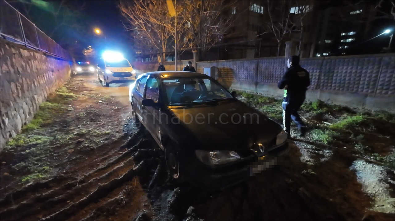 Polisin Dur Ihtarina Uymayan Alkollu Surucuye Ceza Yagdi 465 Bin Lira Ceza1